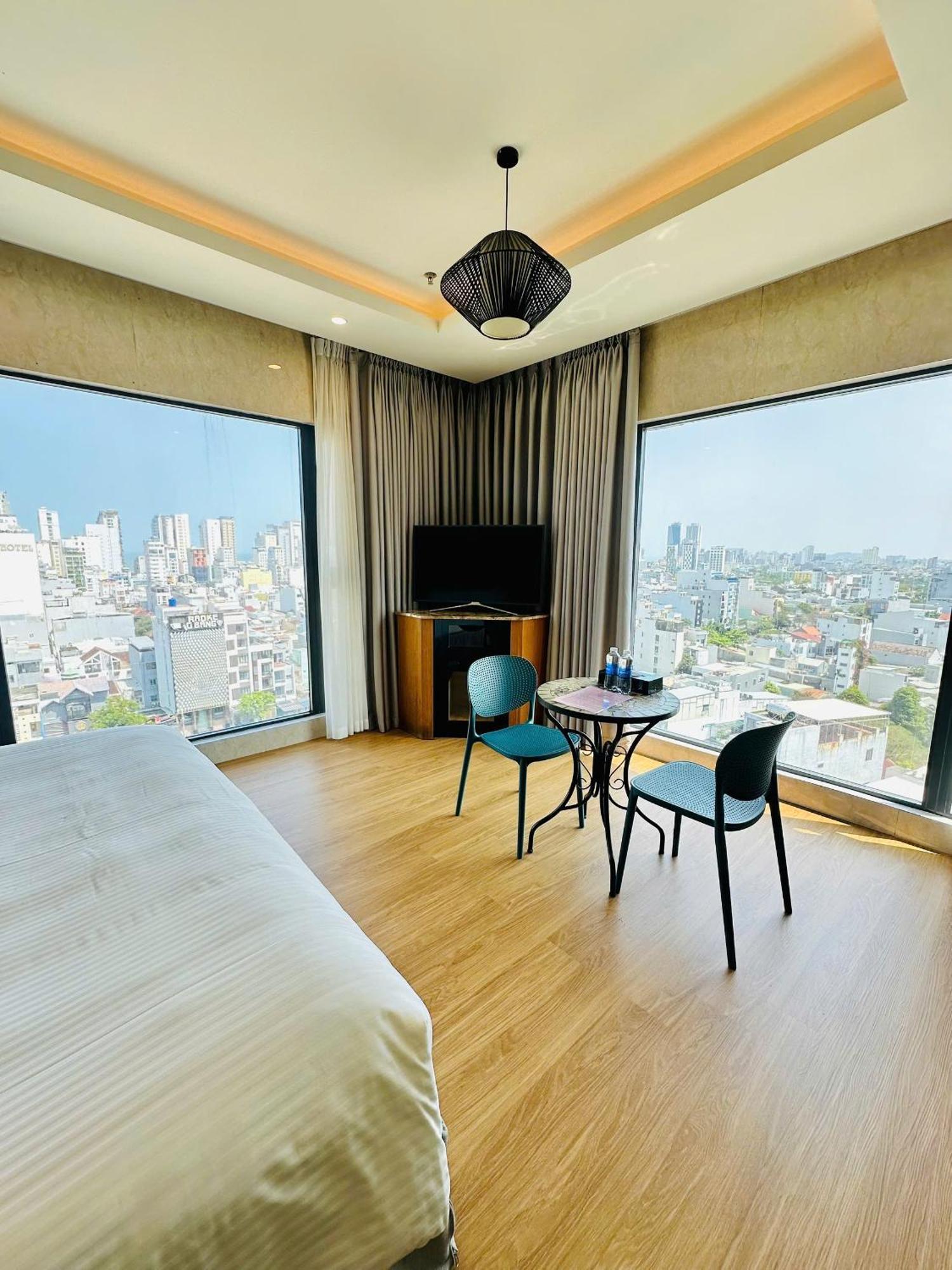 Nam Hotel & Residences Da Nang Exteriör bild