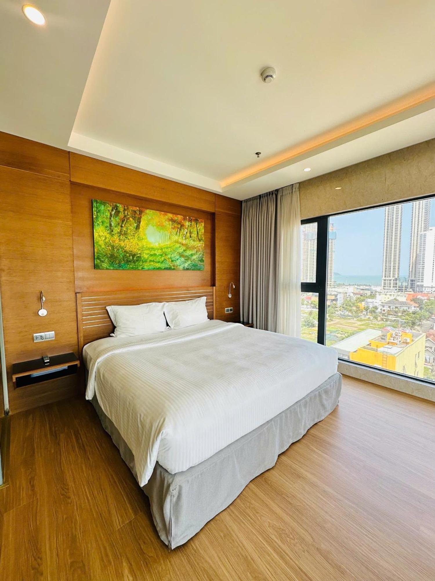 Nam Hotel & Residences Da Nang Exteriör bild